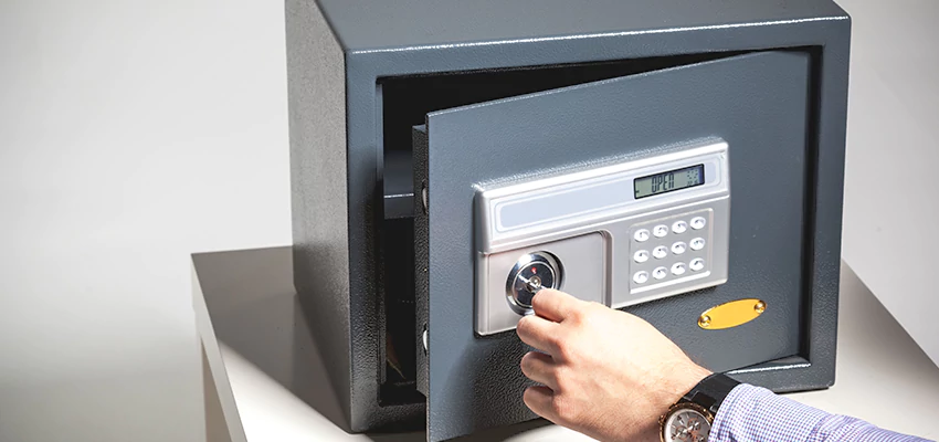 Jewelry Safe Unlocking Service in Bret Harte, California